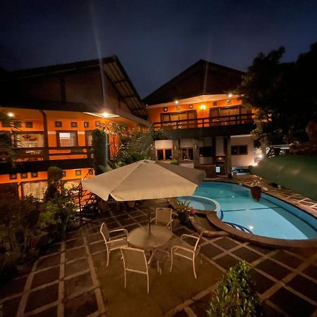 Kulem Cisitu Hotel Bandung Exterior photo
